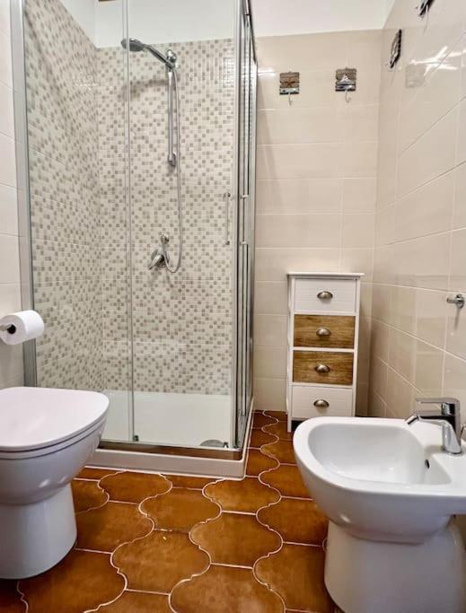 Special Home Vista Mare E Parcheggio Privato San Remo Kültér fotó