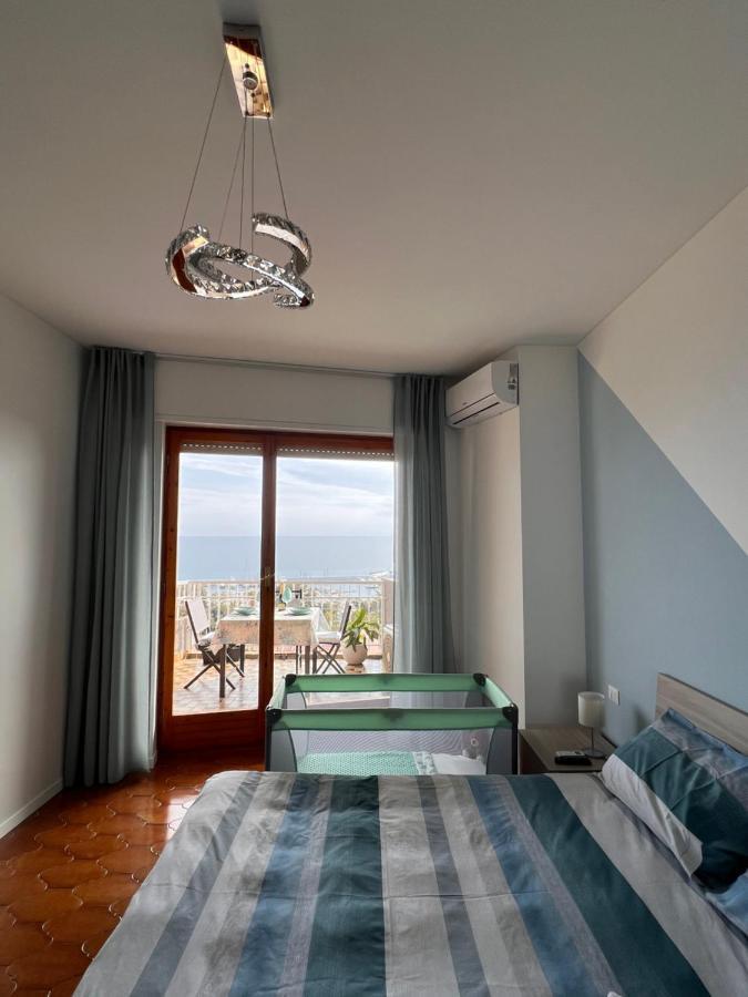 Special Home Vista Mare E Parcheggio Privato San Remo Kültér fotó